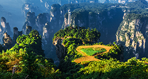 長(zhǎng)沙-韶山、天門山-云天渡玻璃橋煙雨張家界-鳳